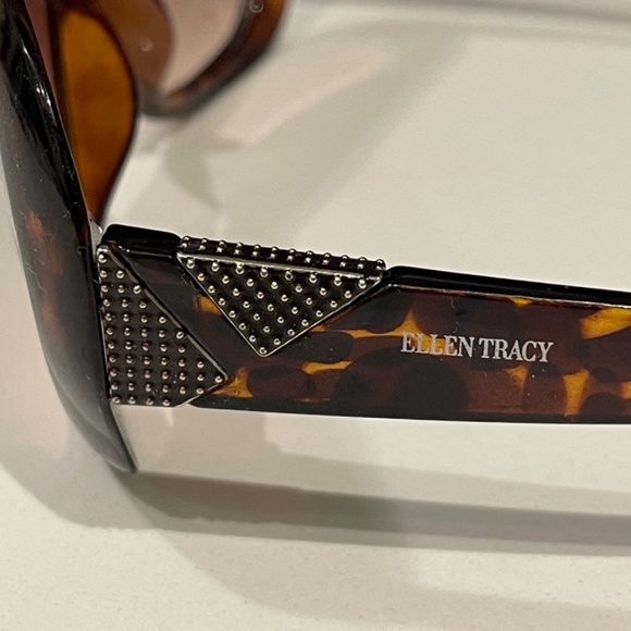 Armani Exchange & Ellen Tracy Sunglasses - Picture 10 of 12